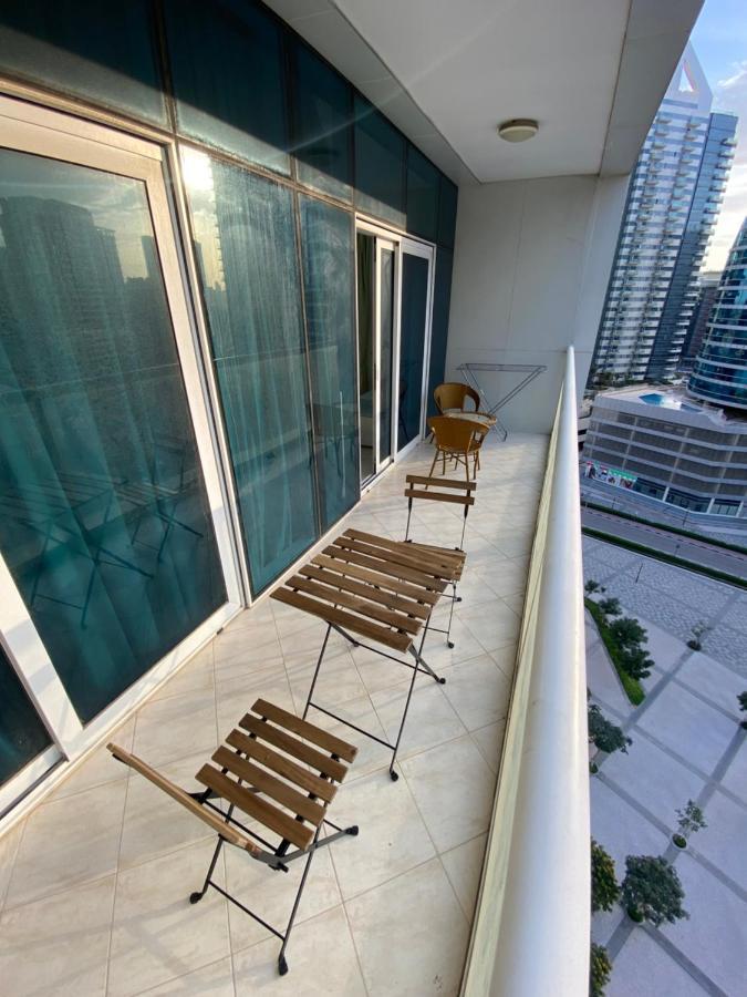 Elegance Hostel Dubai Exteriör bild